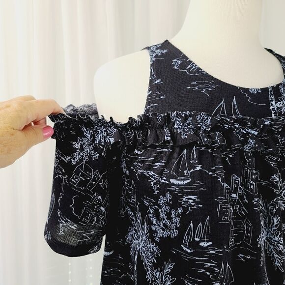 LC Lauren Conrad Cold Shoulder - Picture 10 of 11